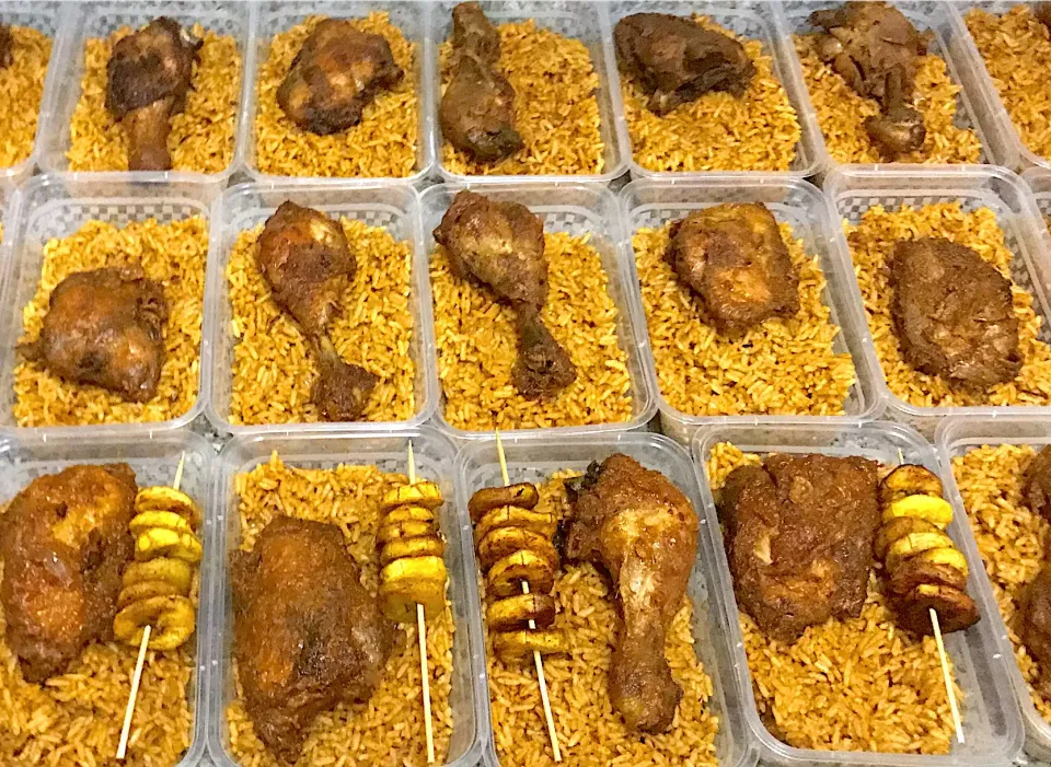 Jollof rice and chicken|FRCさん