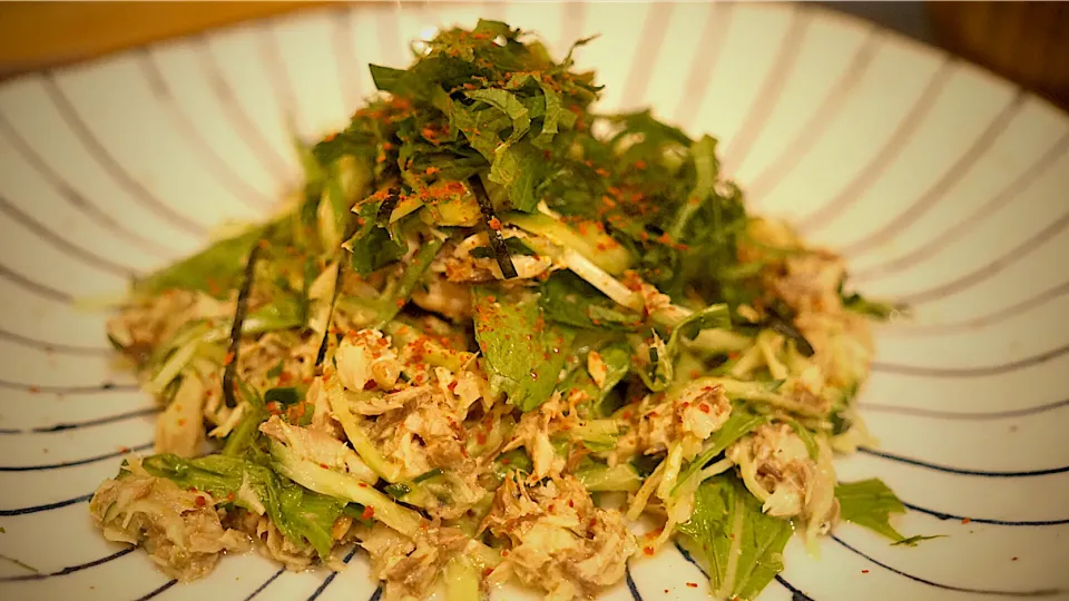 サバと香味野菜のピリ辛サラダ|おまつさん