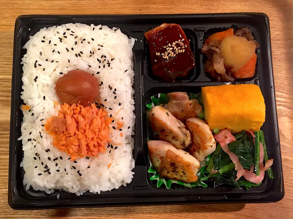 鯖の味噌煮弁当|あぐりさん