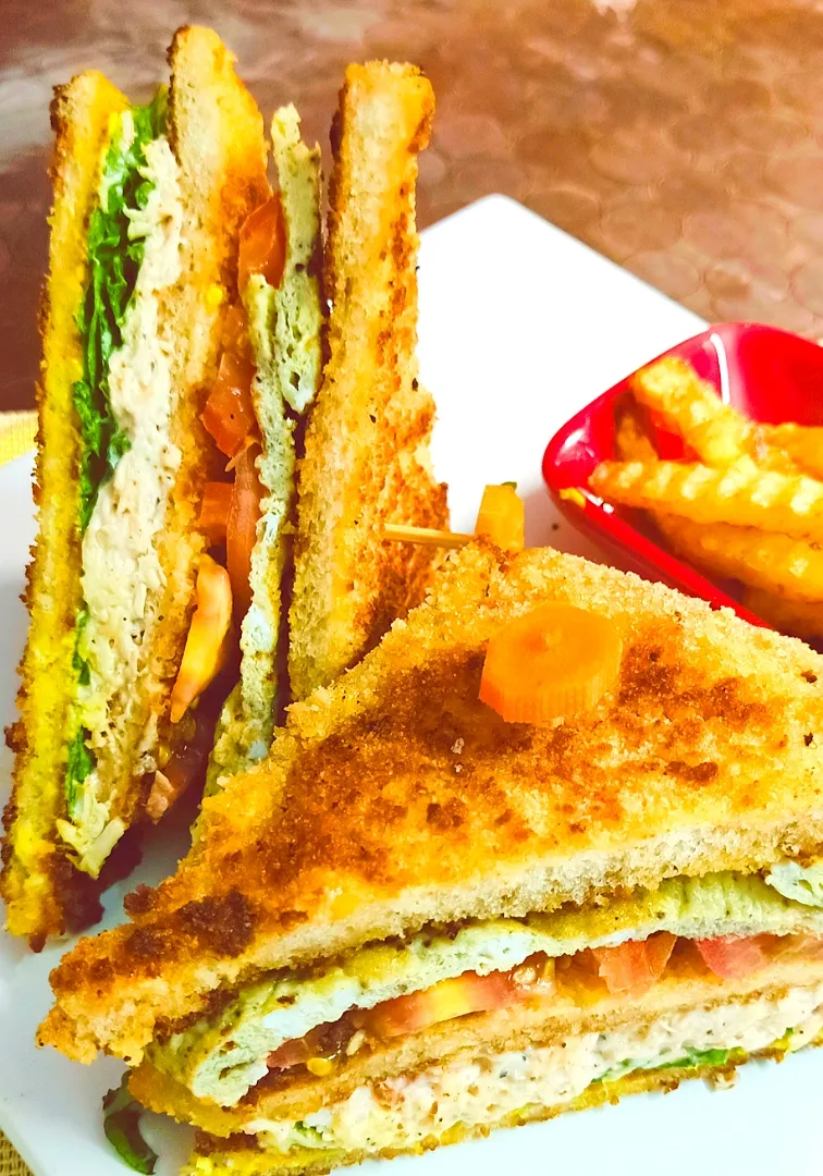 Snapdishの料理写真:Club sandwiches|soniamarry 28さん