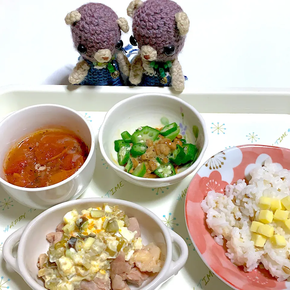 Snapdishの料理写真:晩ご飯、ミルク粥(*'ω'*)|chagashiさん