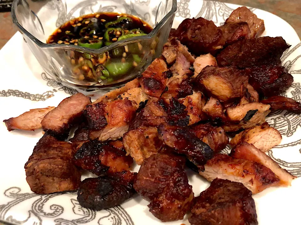 Barbecue/humba with chili dipping|Marnelli Dela Cruz Hollandさん