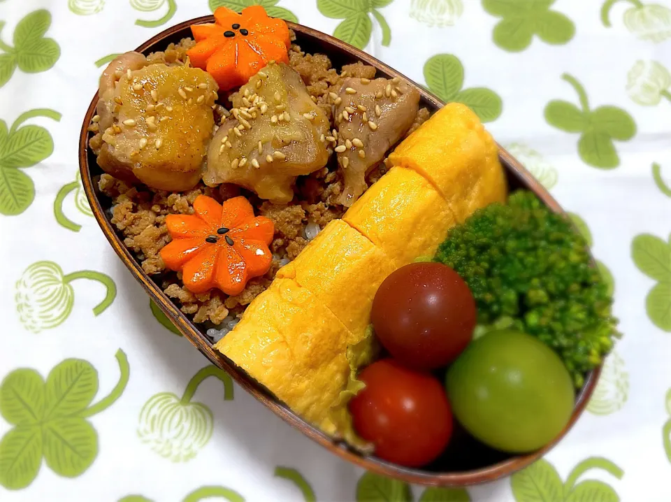 夫弁当🍱鶏そぼろ🍱|ナナさん