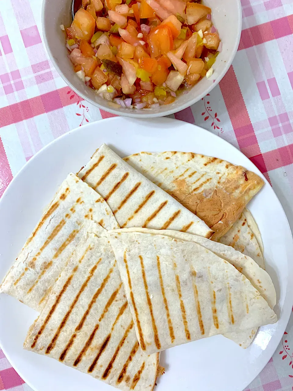 Quesadilla with pico de gallo|Kutingさん