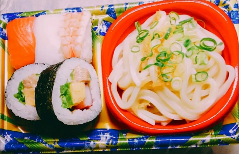 はぁ〜おじぃの友達のスマホ買いに😫疲れ食欲無い😫

簡単夕食😋|ペンギンさん