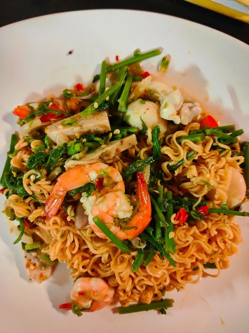 Seafood Noodle Salad.|katang23さん