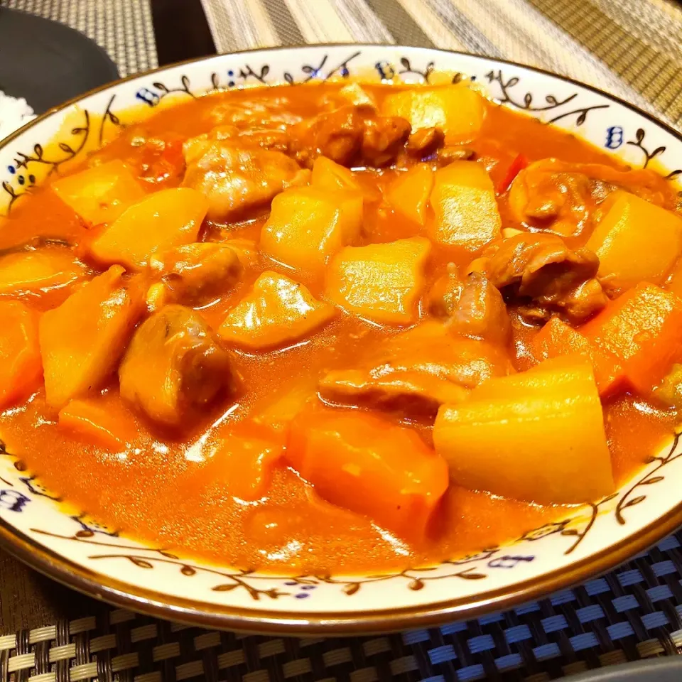 Snapdishの料理写真:DINNER: chicken afritada with cheese|shehphさん