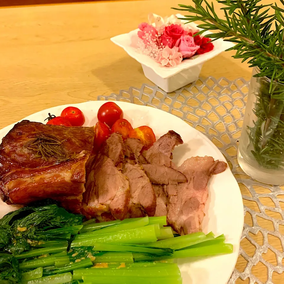 富士子🍒🐰🍓さんの料理 超簡単ほったらかし煮豚|ファニーさん