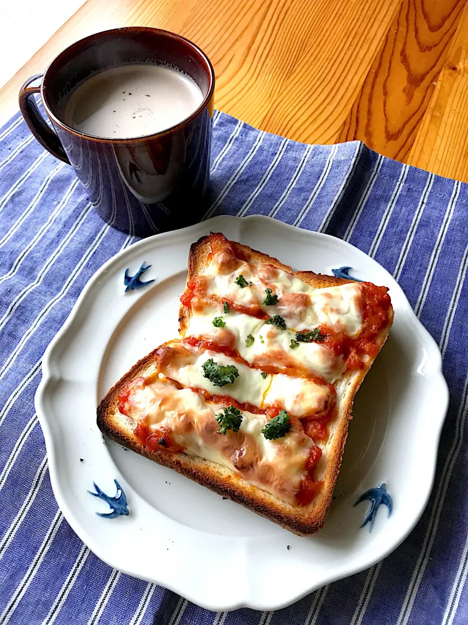 トマトクリームトースト、カフェオレ【sayaさんの料理 トマトクリームペンネ】|sayaさん