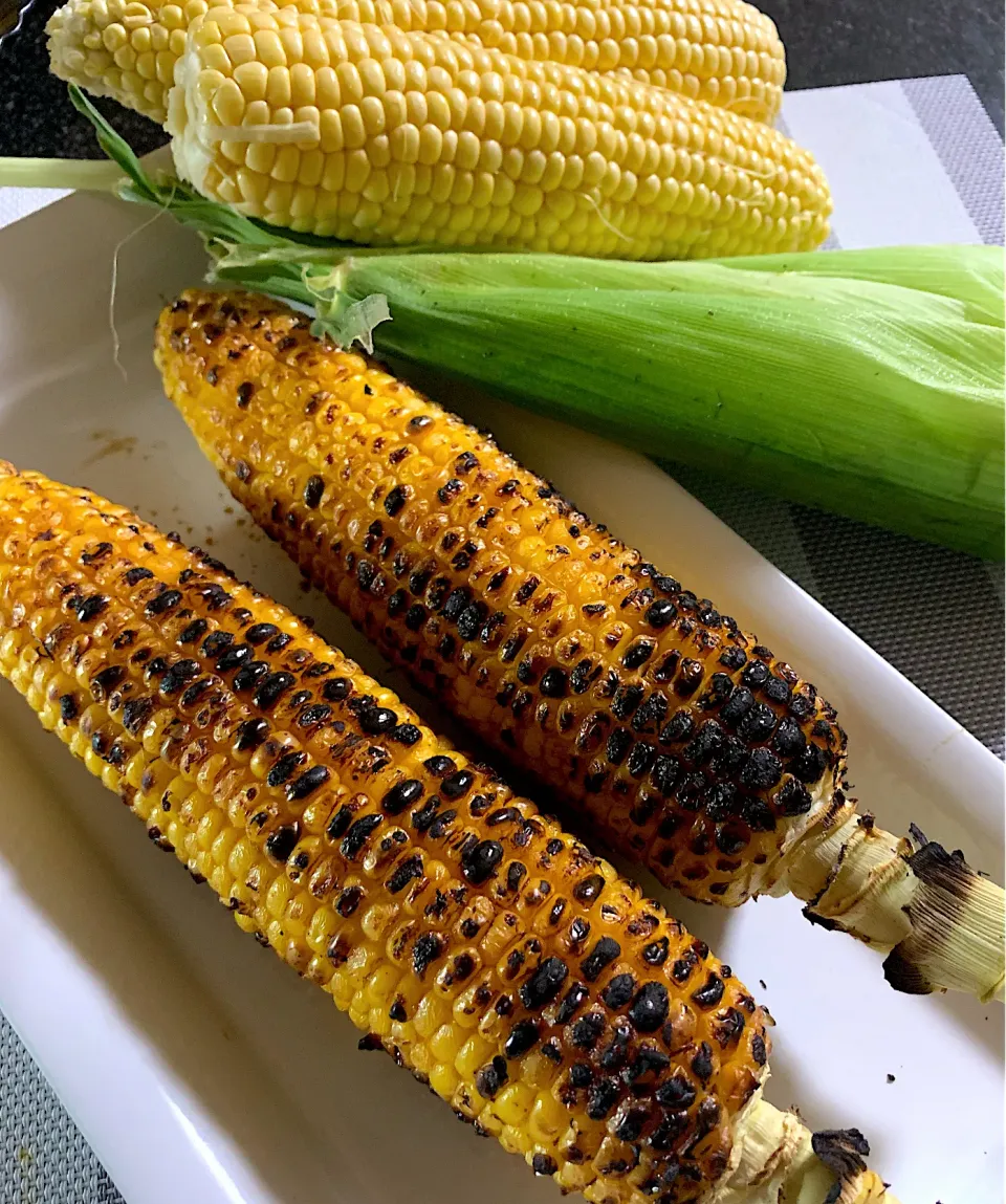 焼きとうもろこし🌽|シュトママさん