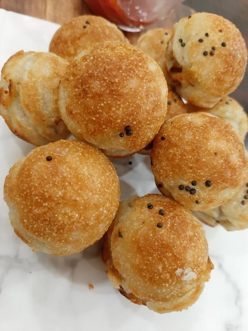 Stuffed Rava Appe|Desithaathさん