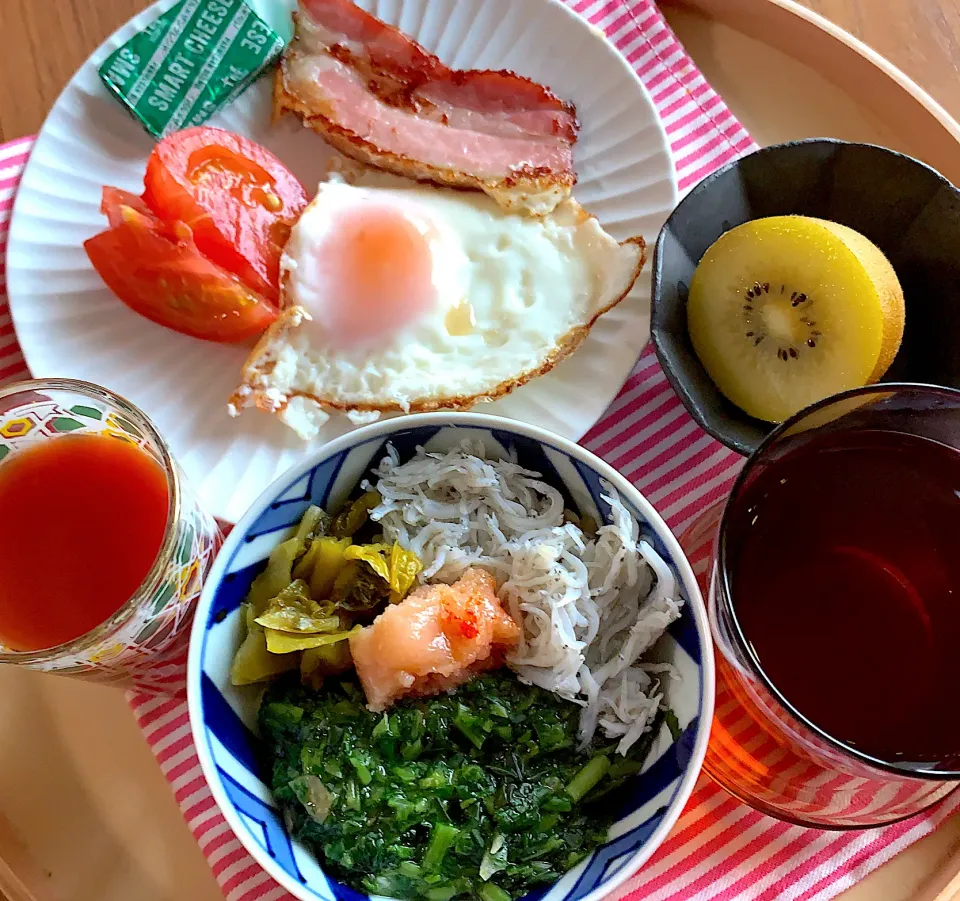 今朝は、4色丼大好きなものののっけ丼　いろいろ|たまにゃんさん