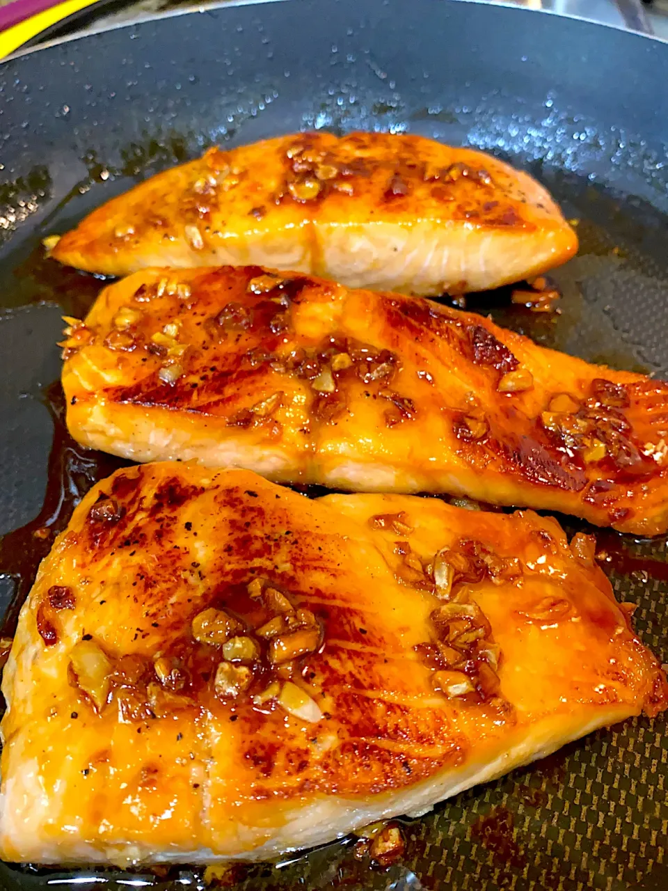 Honey garlic salmon|jenny belcherさん