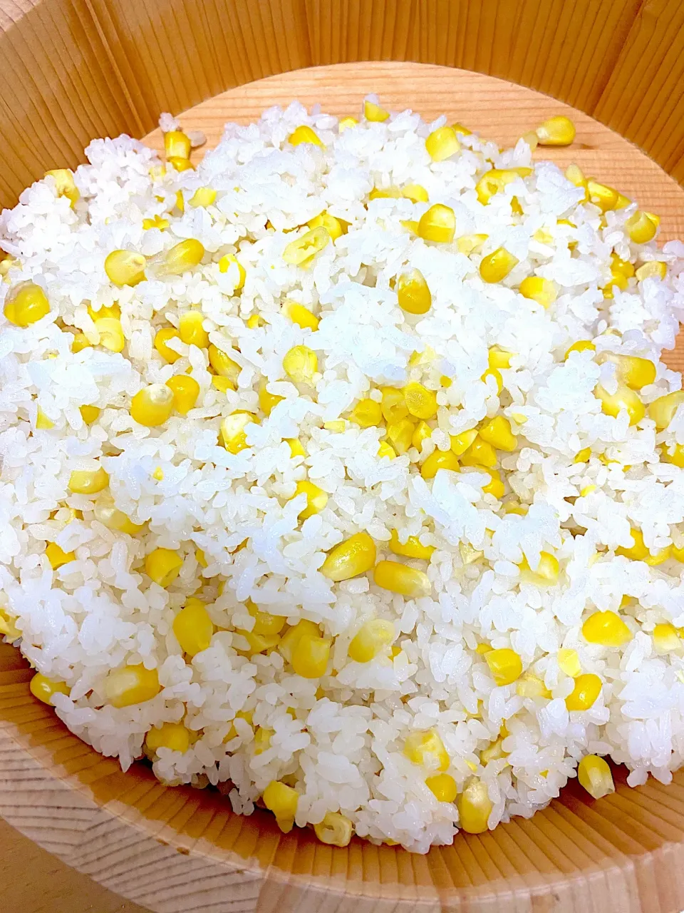 Snapdishの料理写真:とうもろこし🌽ご飯初炊いてみた|Tomoko  Kawaharaさん