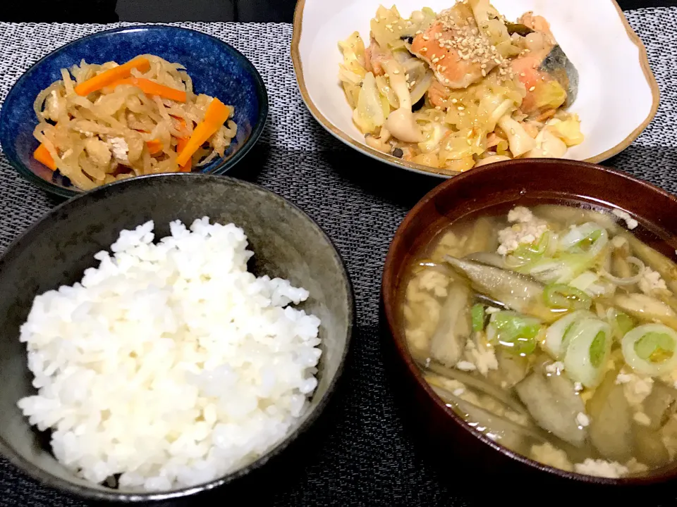 鮭とキャベツの味噌バター炒め献立|Tak@さん