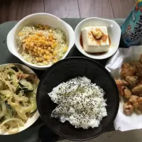 Snapdishの料理写真:唐揚げ定食|いちさん