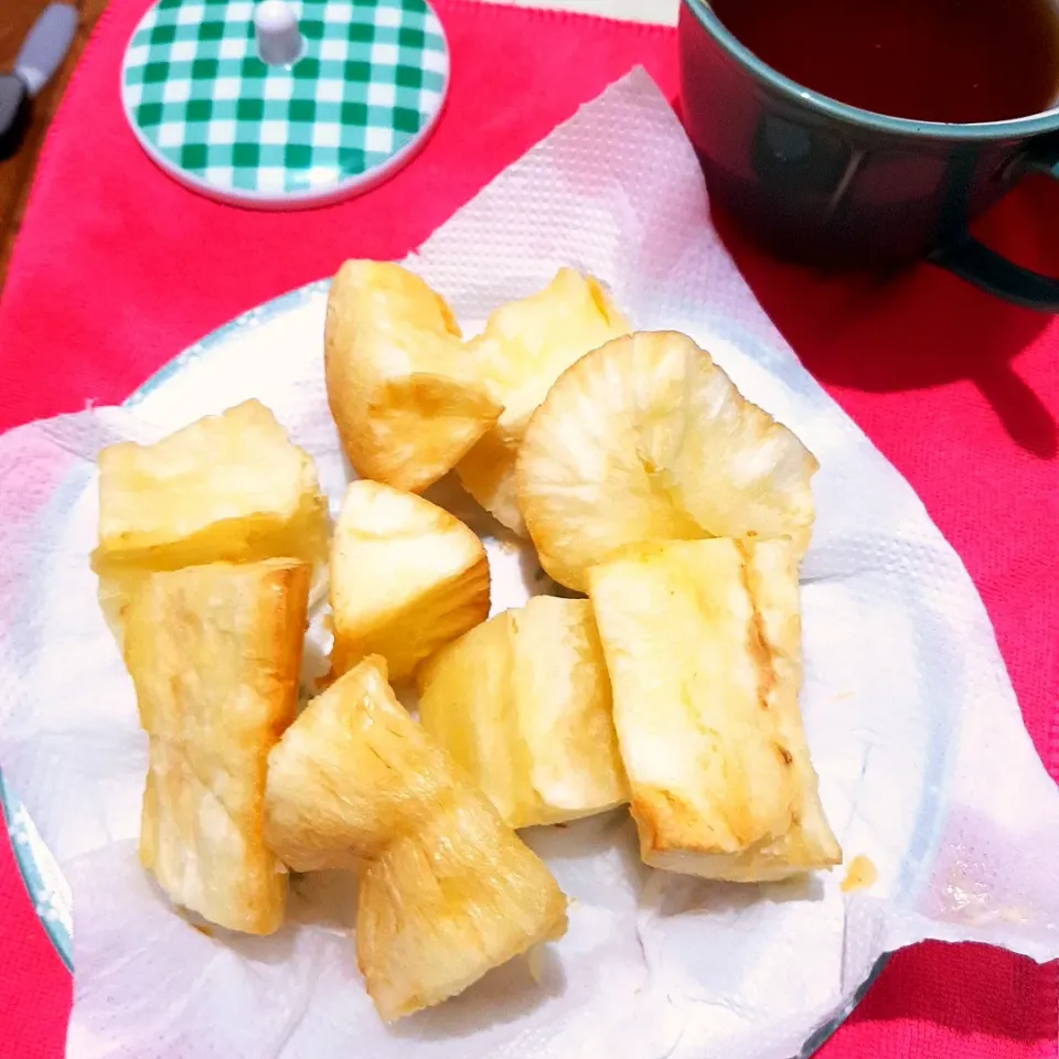 singkong goreng|luisa linda warnanganさん