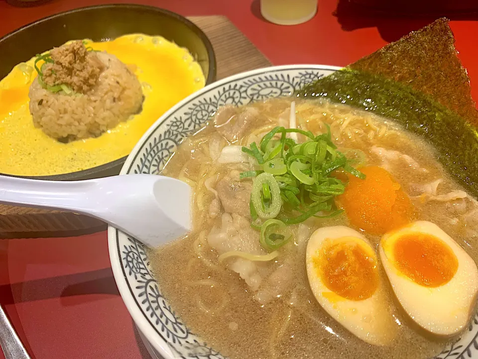 味玉肉そばチャーハン餃子セット|ぶりっとさん