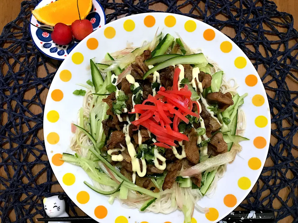 肉がけそうめん|ゆうかさんさん