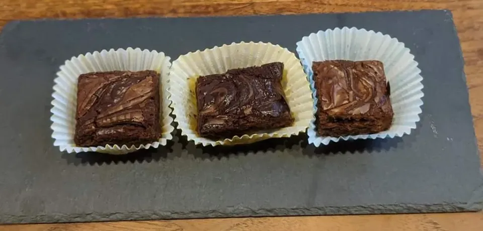 Nutella Brownies|Mama Munch's Kitchenさん