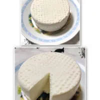 Snapdishの料理写真:Handmade cheese|Elizabeth Etoさん