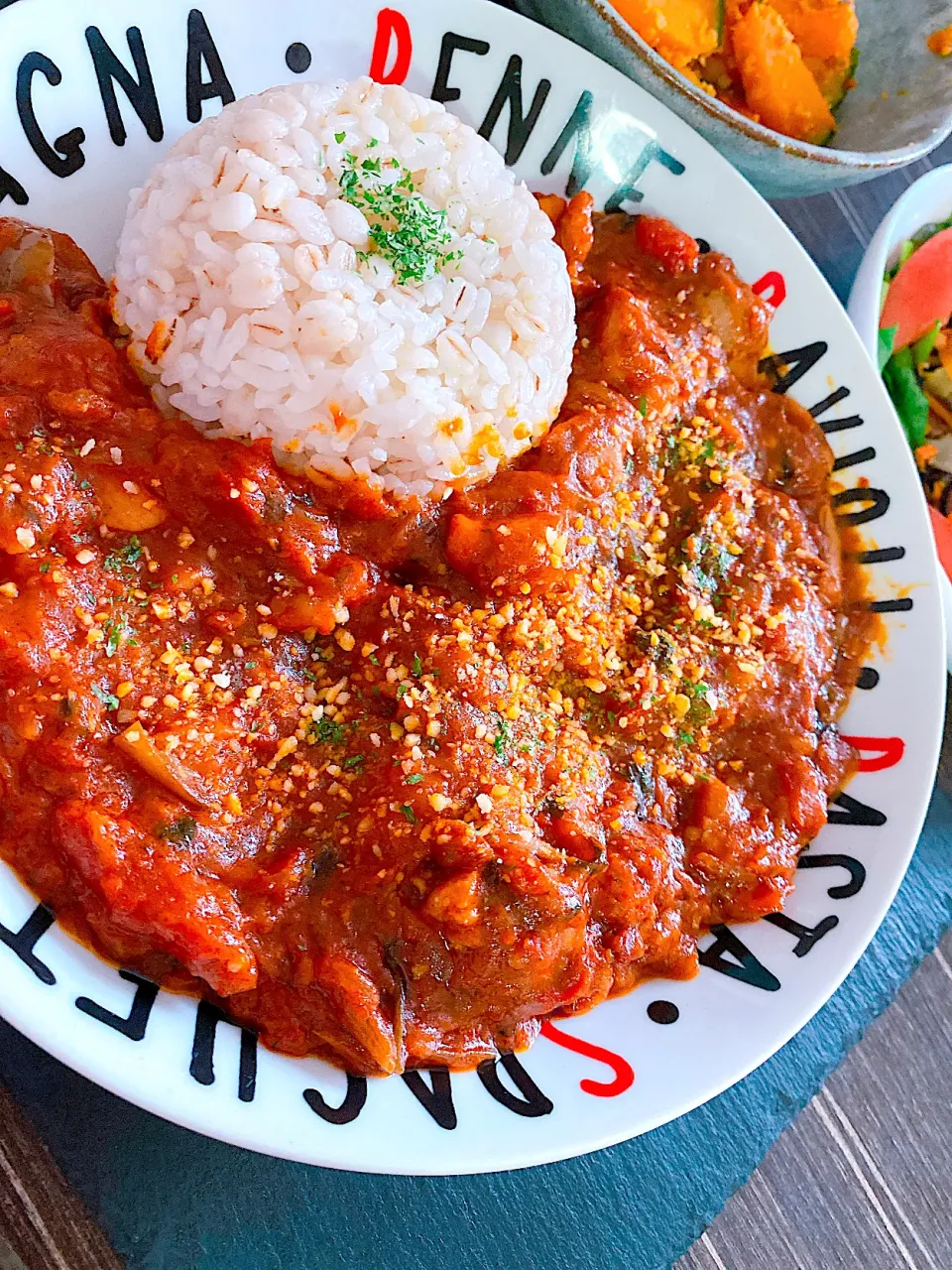 トマトたっぷりバターチキンカレー|綾さん