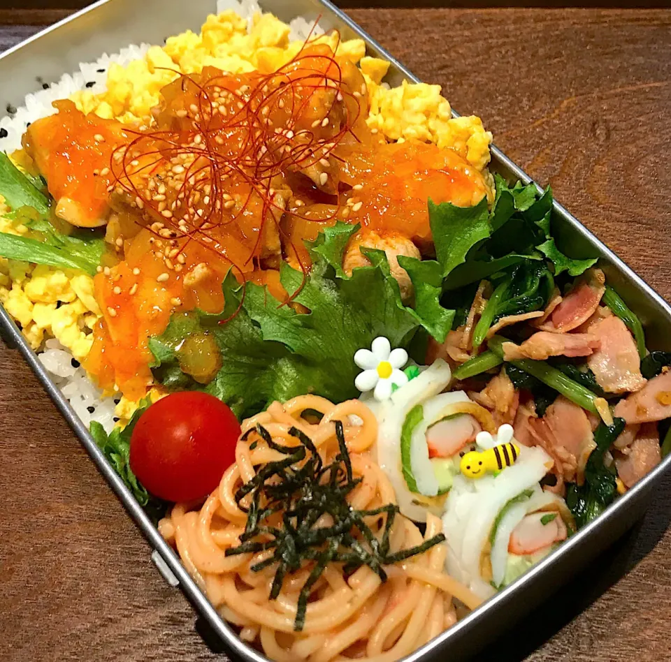 Snapdishの料理写真:旦那弁当🍱鳥チリ丼|Amichin🧸💕さん