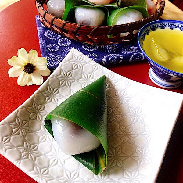 洋菓子　和菓子　うどん 小萩餅】 秋の七草の一つ萩。 ういろう製、白あん。 #上生菓子