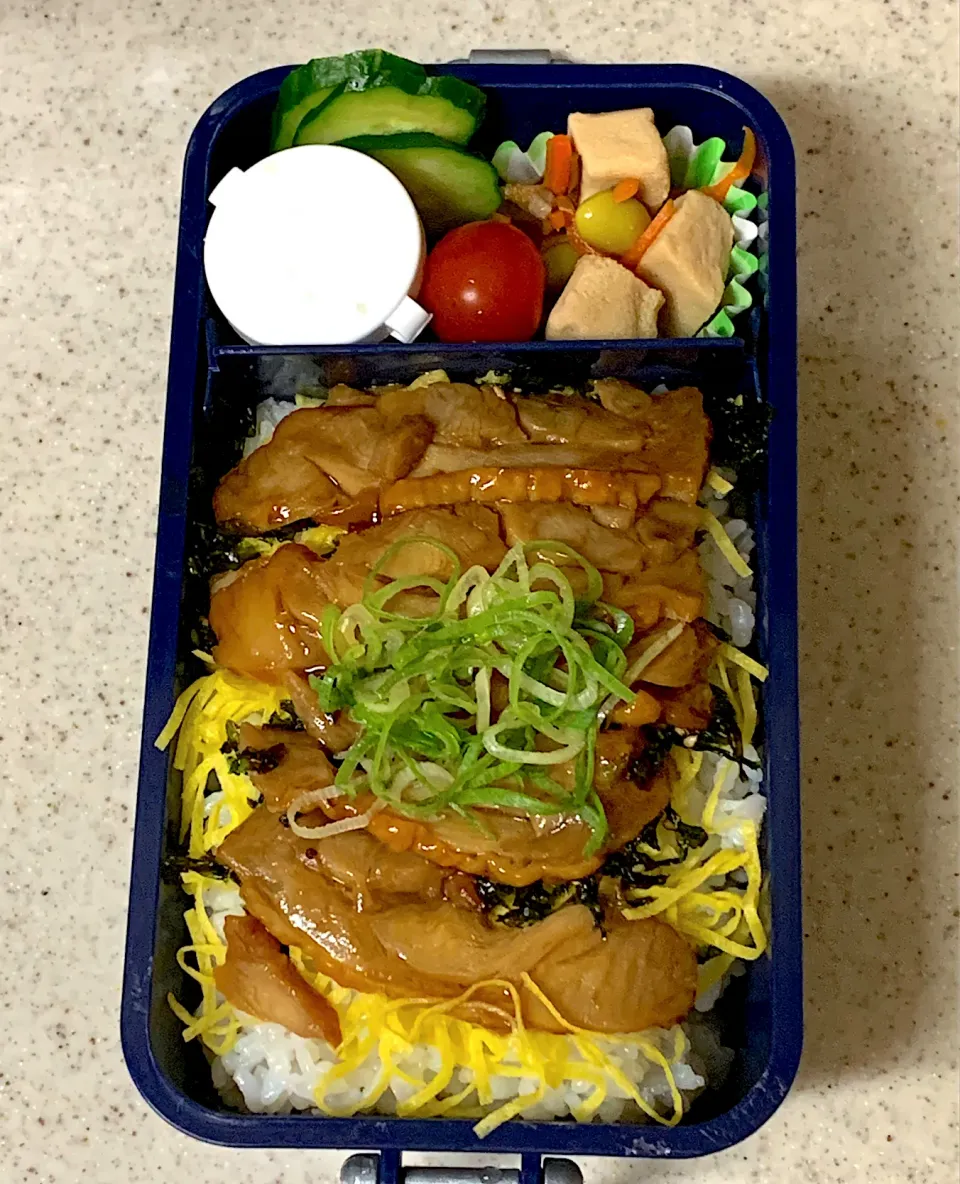 Snapdishの料理写真:鶏の蒲焼丼弁当|besさん