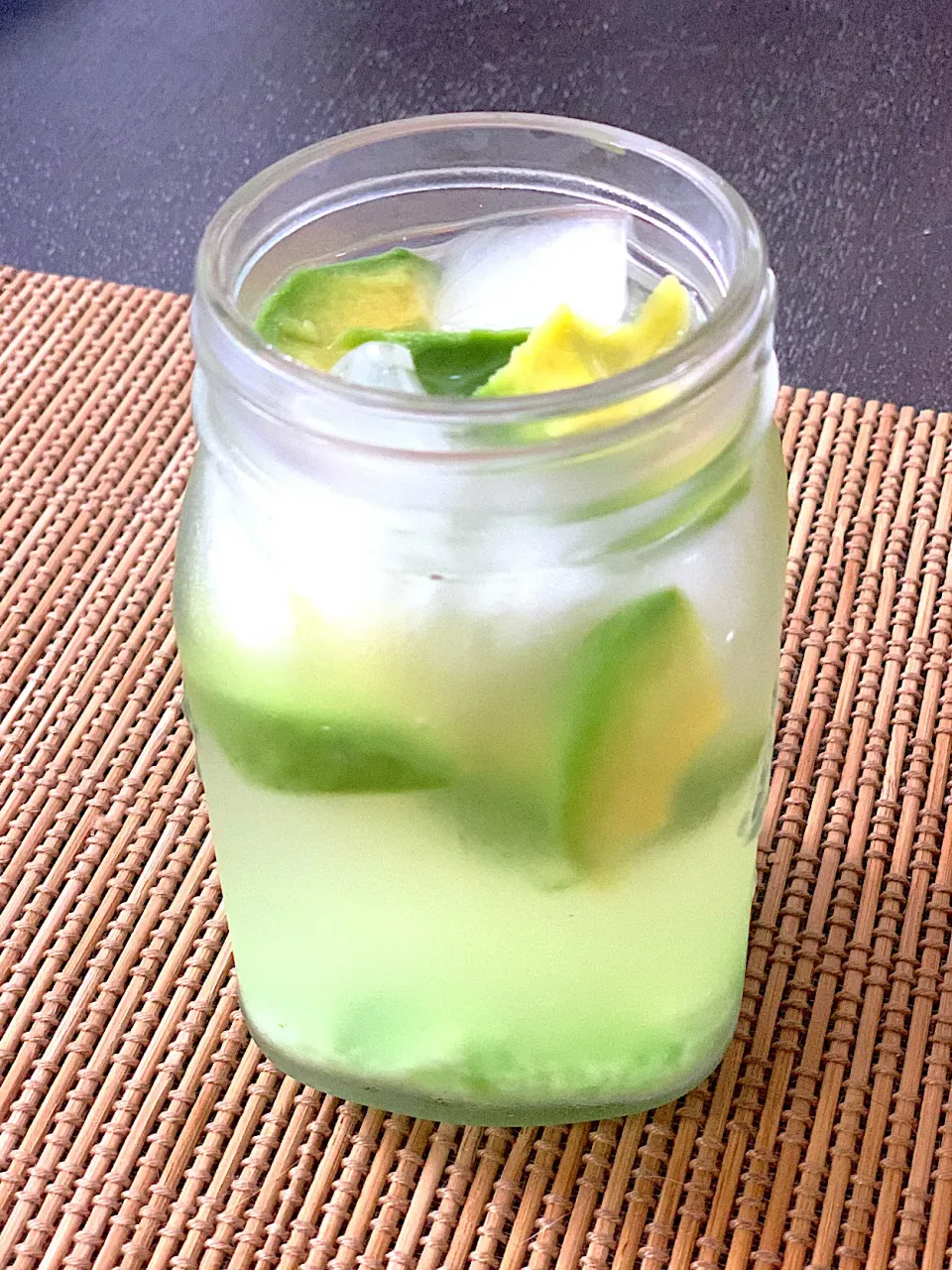 Avocado, tape ketan & coconut water drink|yeni kartikasariさん