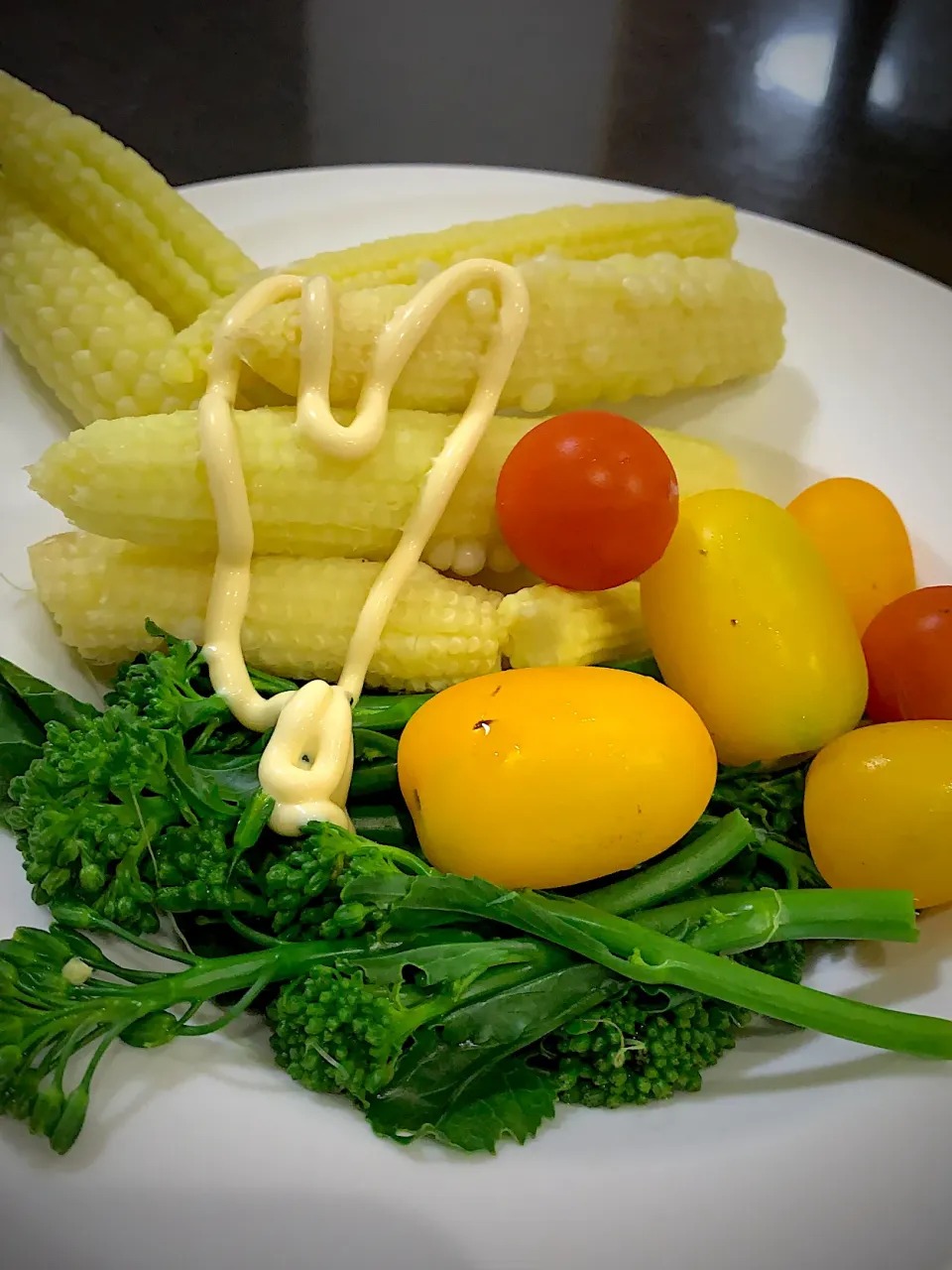 あいこ🍅とYoungコーンのサラダ🌽|Lucky克子ちゃんさん