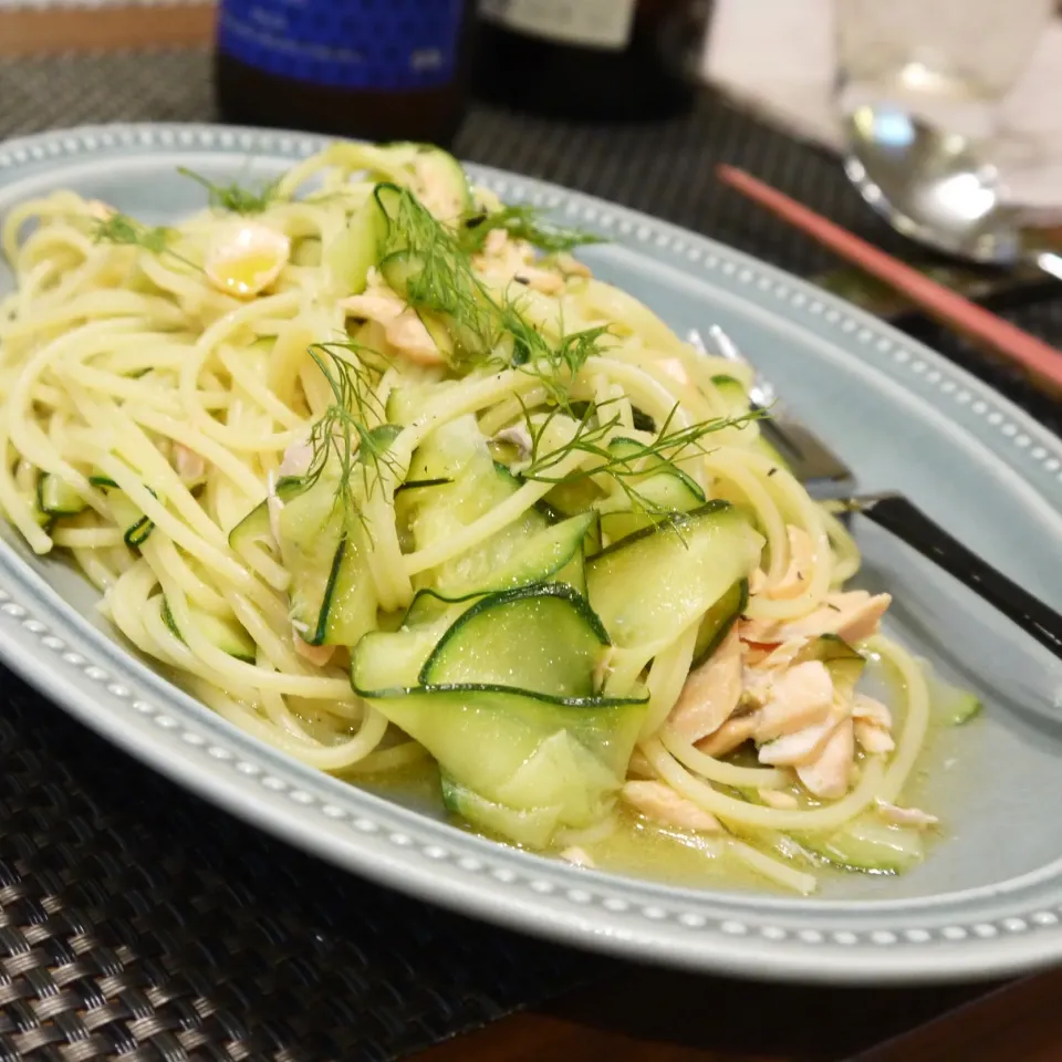 サーモンとズッキーニのパスタ|麻紀子さん