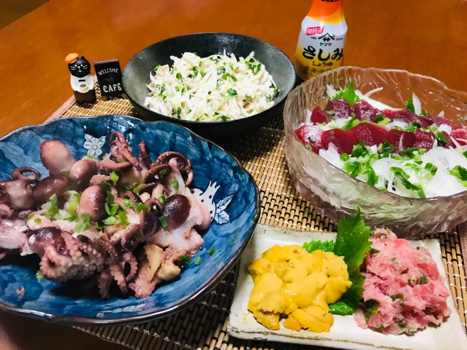 「飯蛸のバター醤油炒め」と「大根サラダ」と「お刺身」|バシュランさん