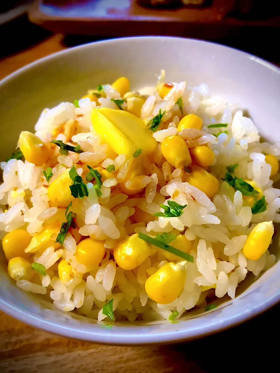 締めのトウモロコシご飯🍚　バター醤油が💦美味いんだよなぁ😋|sudachiさん