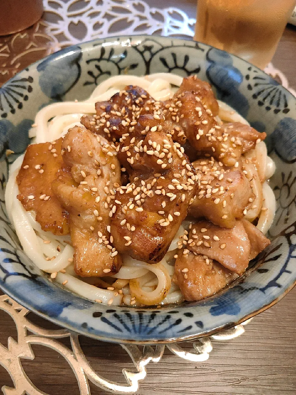 柚子胡椒味噌漬けチキンうどん|よよさん