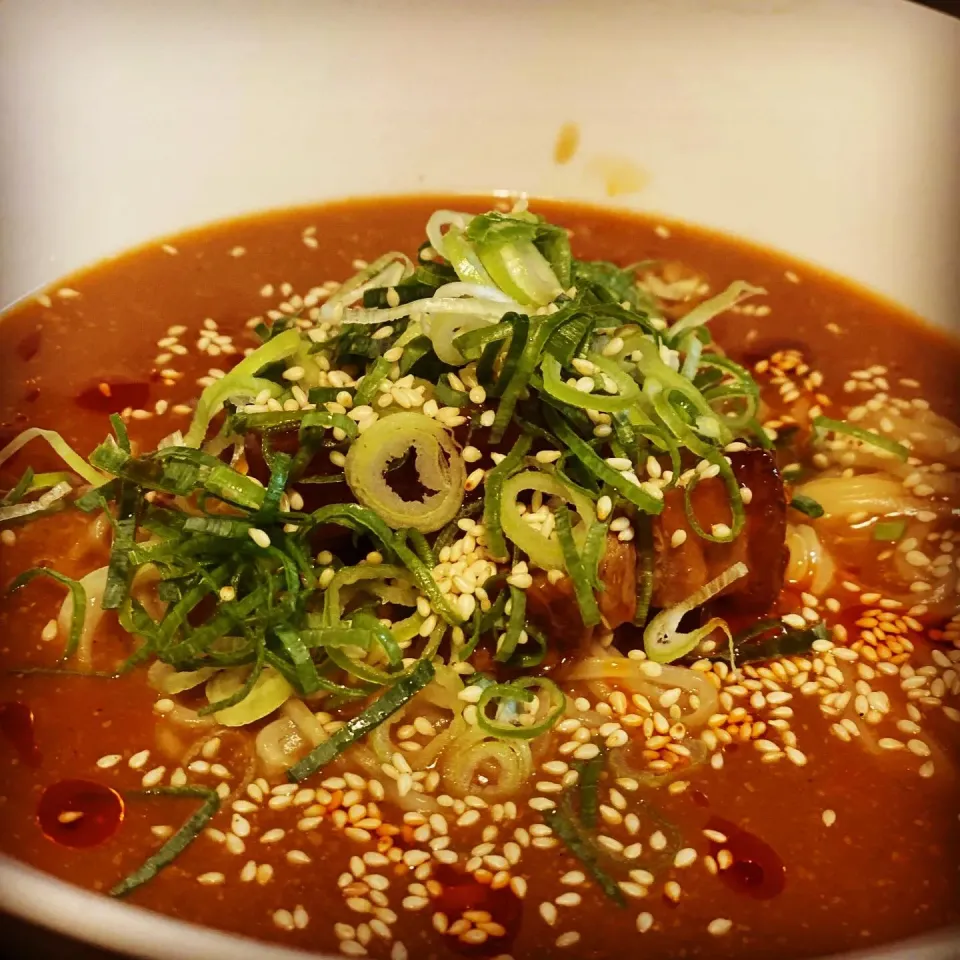 As Always Hot & Spicy  Miso Ramen with Pork Sesame & Negi. #ramen  #noodles #hotanspicy #chefemanuel #homemadesoup|Emanuel Hayashiさん