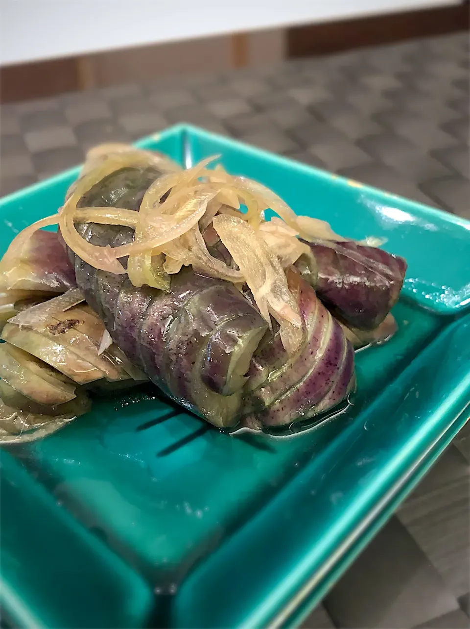 キンキンに冷やした茄子の煮浸し🍆|Yochipyさん