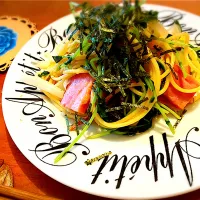 Snapdishの料理写真:ニンニン🧄ベーコン🥓麺🍝|菱沼まなみさん