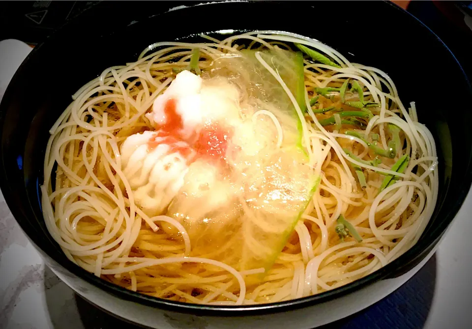 湯引き鱧 にゅうめん                                   (鱧、梅肉、冬瓜)|mottomoさん