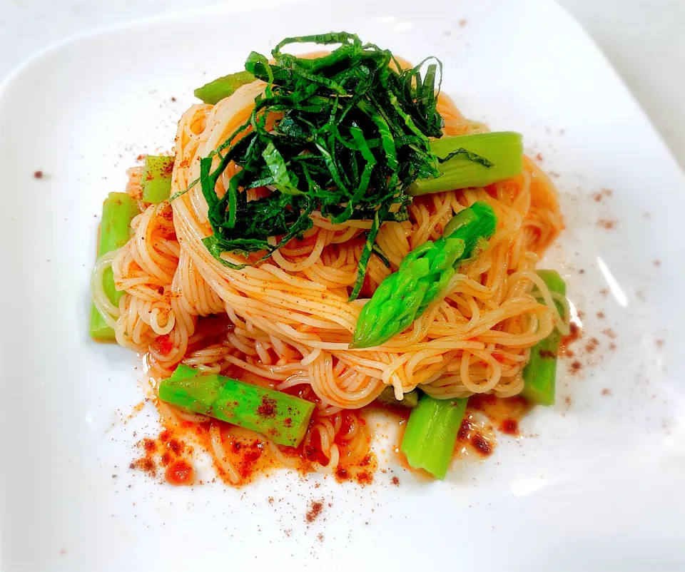 素麺で冷製トマトスパ風🍅|ひろりんさん