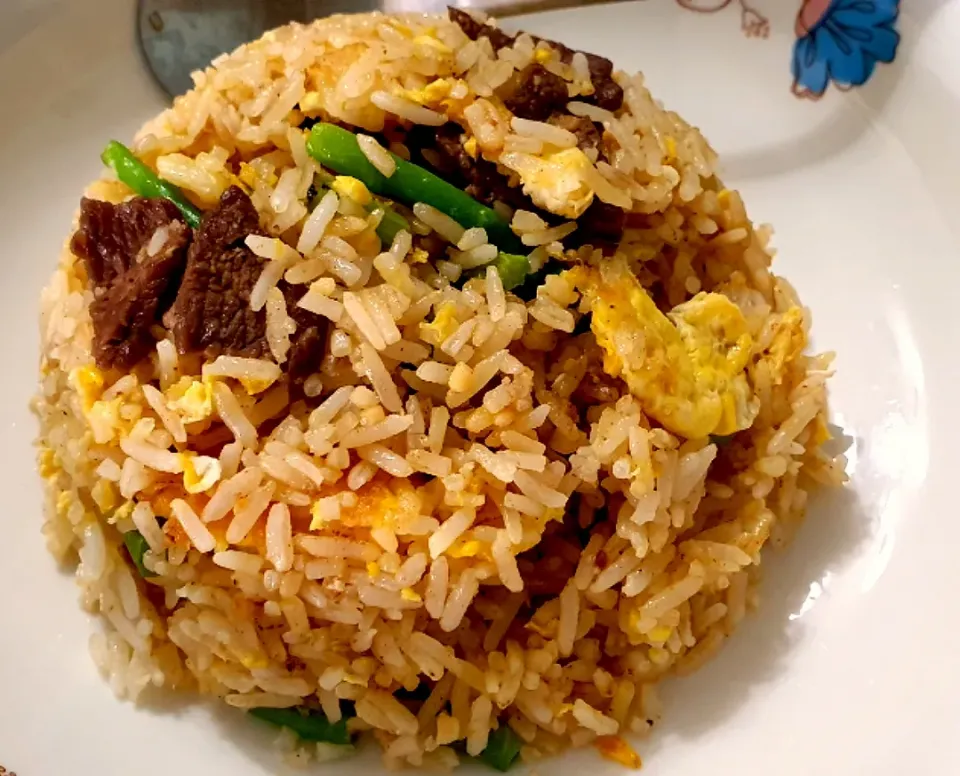 Beef Fried Rice with Asparagus Onions Garlic
seasalt black pepper sesame oil butter 🥰😋💕|🌷lynnlicious🌷さん