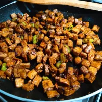 Snapdishの料理写真:DINNER: spicy stir-fried tofu|shehphさん