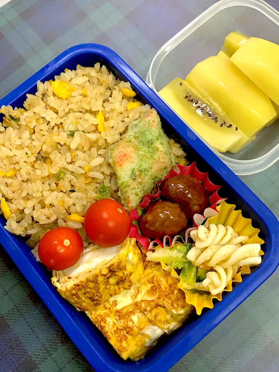 Snapdishの料理写真:今日の息子のお弁当🍙|クローバー🍀さん