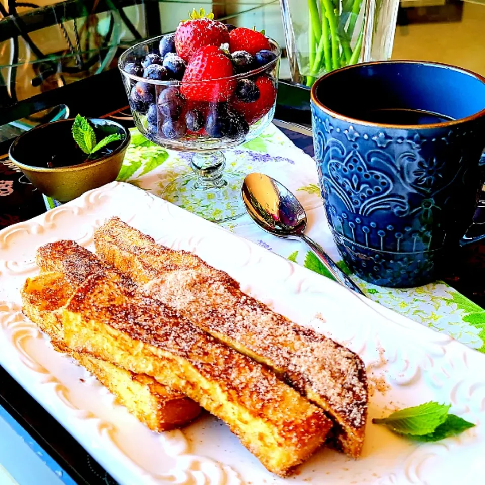 Churros French Toast Sticks|Jbunny Caféさん