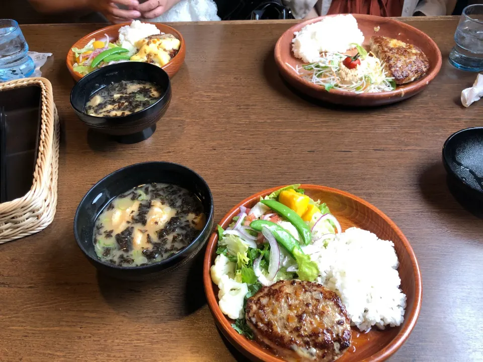 びっくりドンキーでランチ😋|すかラインさん