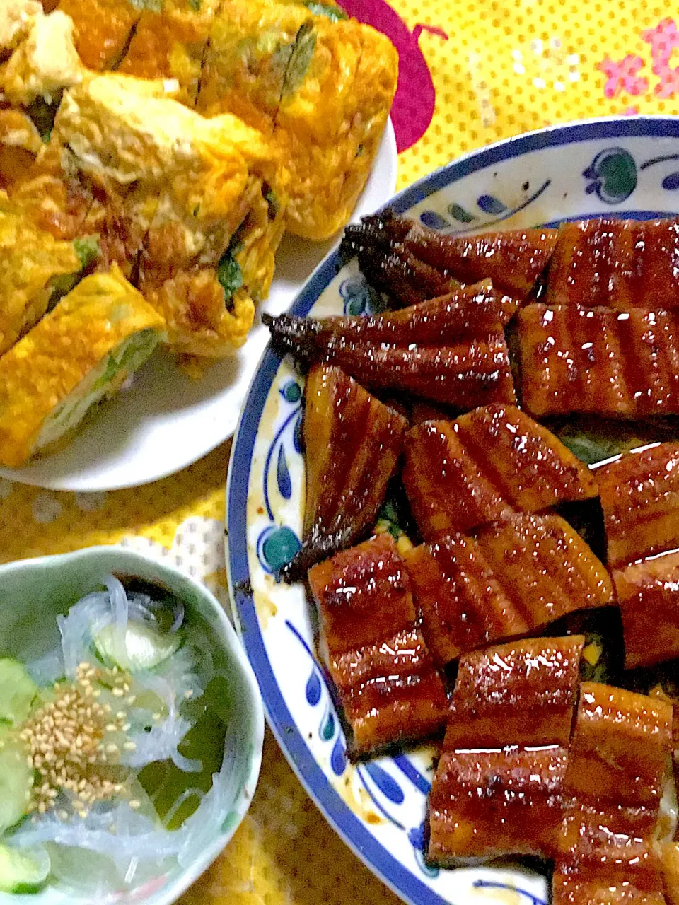 うなぎの蒲焼き　三つ葉入り卵焼き　胡瓜🥒の酢の物|掛谷節子さん