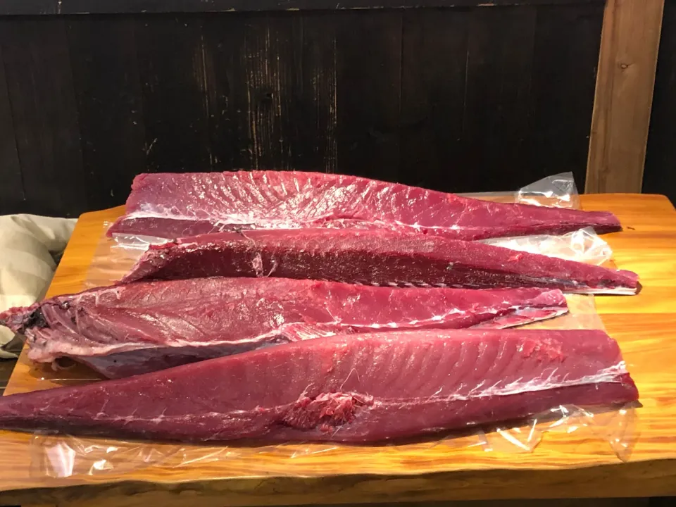 40キロキハダ釣れました。写真撮らずに食べちゃいましたっていうのはよくあるけれど、写真撮らずにおろしちゃいました（笑）|ちゅら夏さん