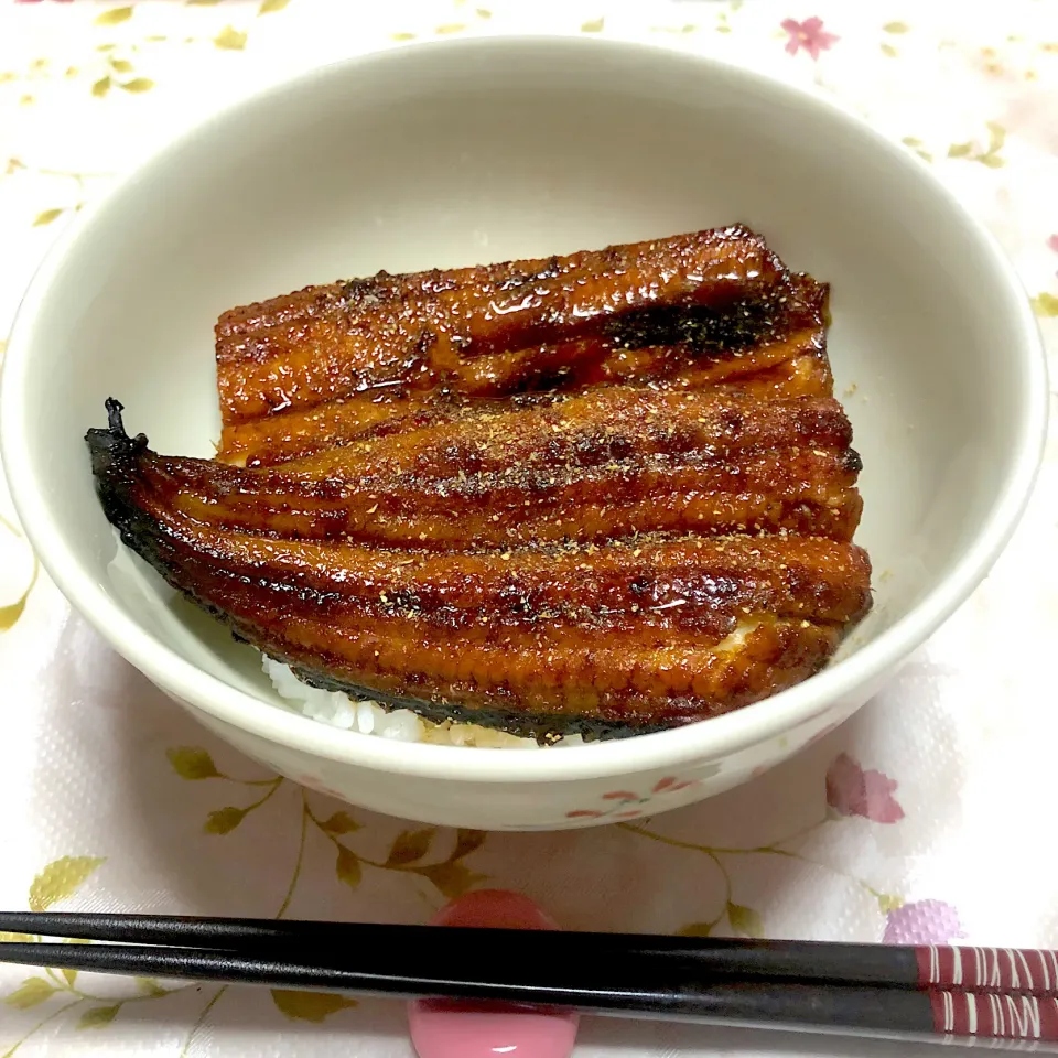 Snapdishの料理写真:鰻丼(*^^*)|プリンセスみっちゃんさん