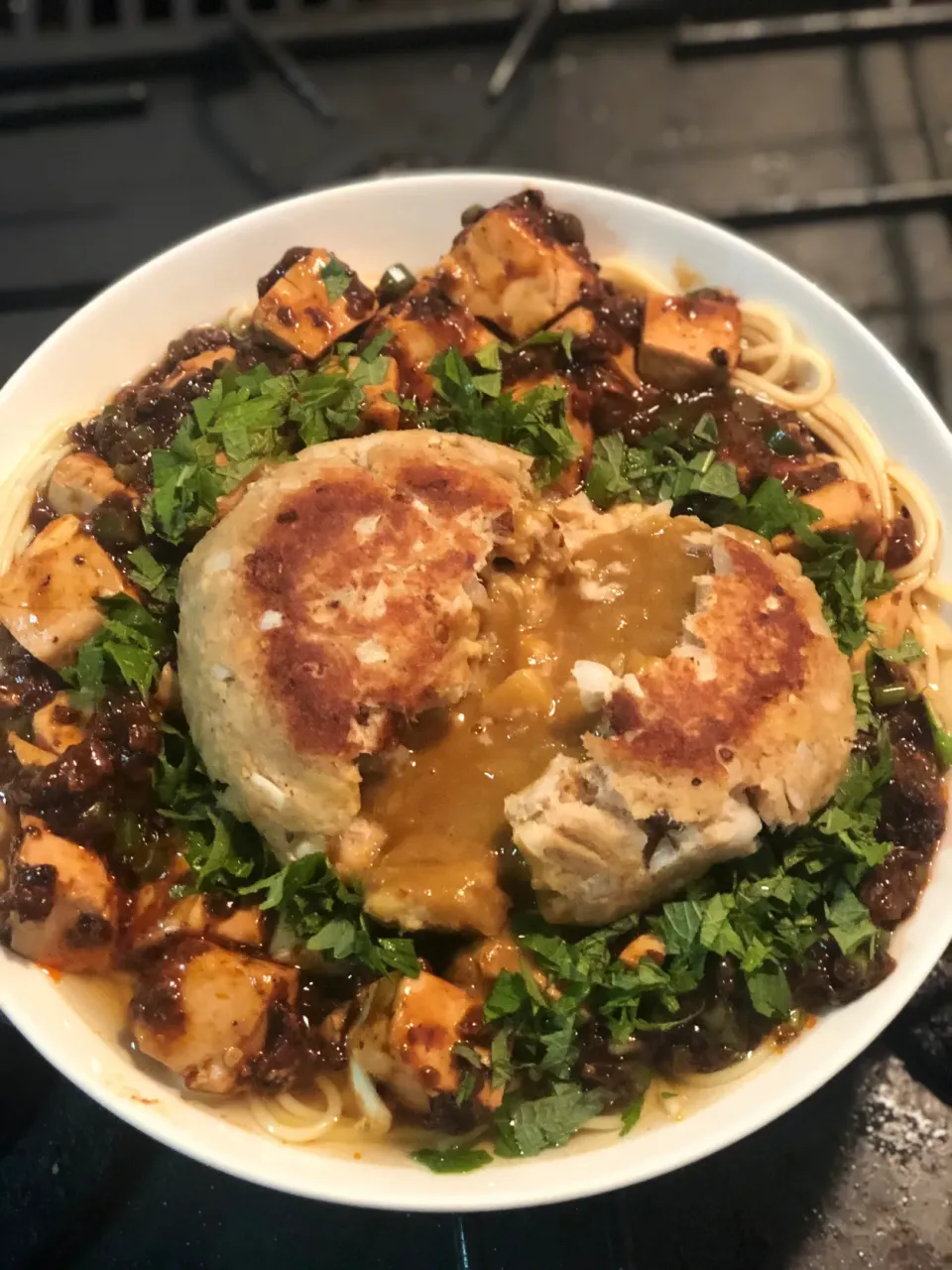 サババーグ麻婆カレー麺|イシュタール石井さん