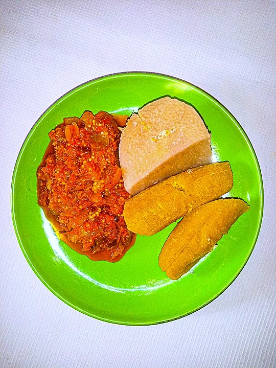 Yam and unripe plantain with deep fried garden egg|Km.hannahさん